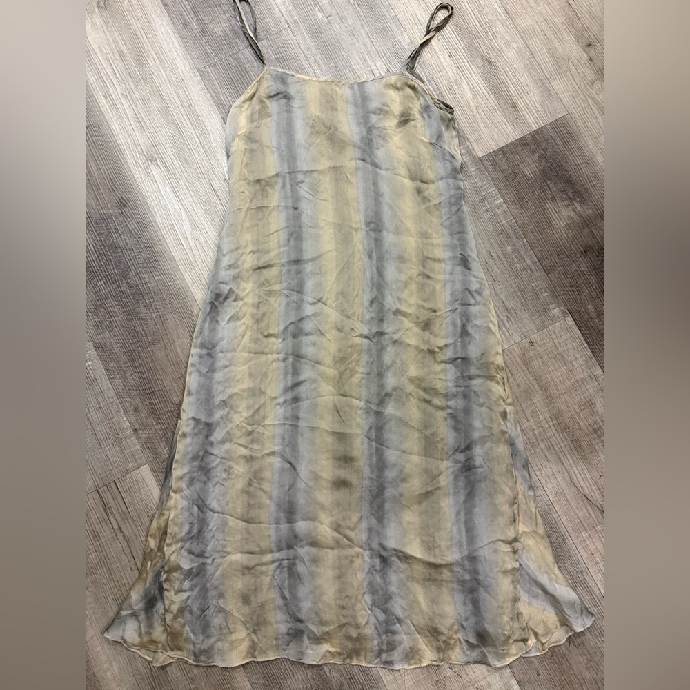 Banana‎ Republic Silk Gray striped Dress